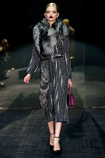 Look 34